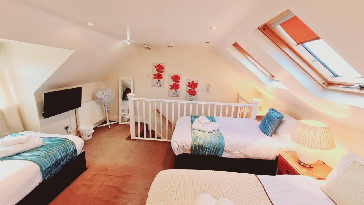 Cedar Villa - Perfect For Longer Stays Chatham  Exterior foto